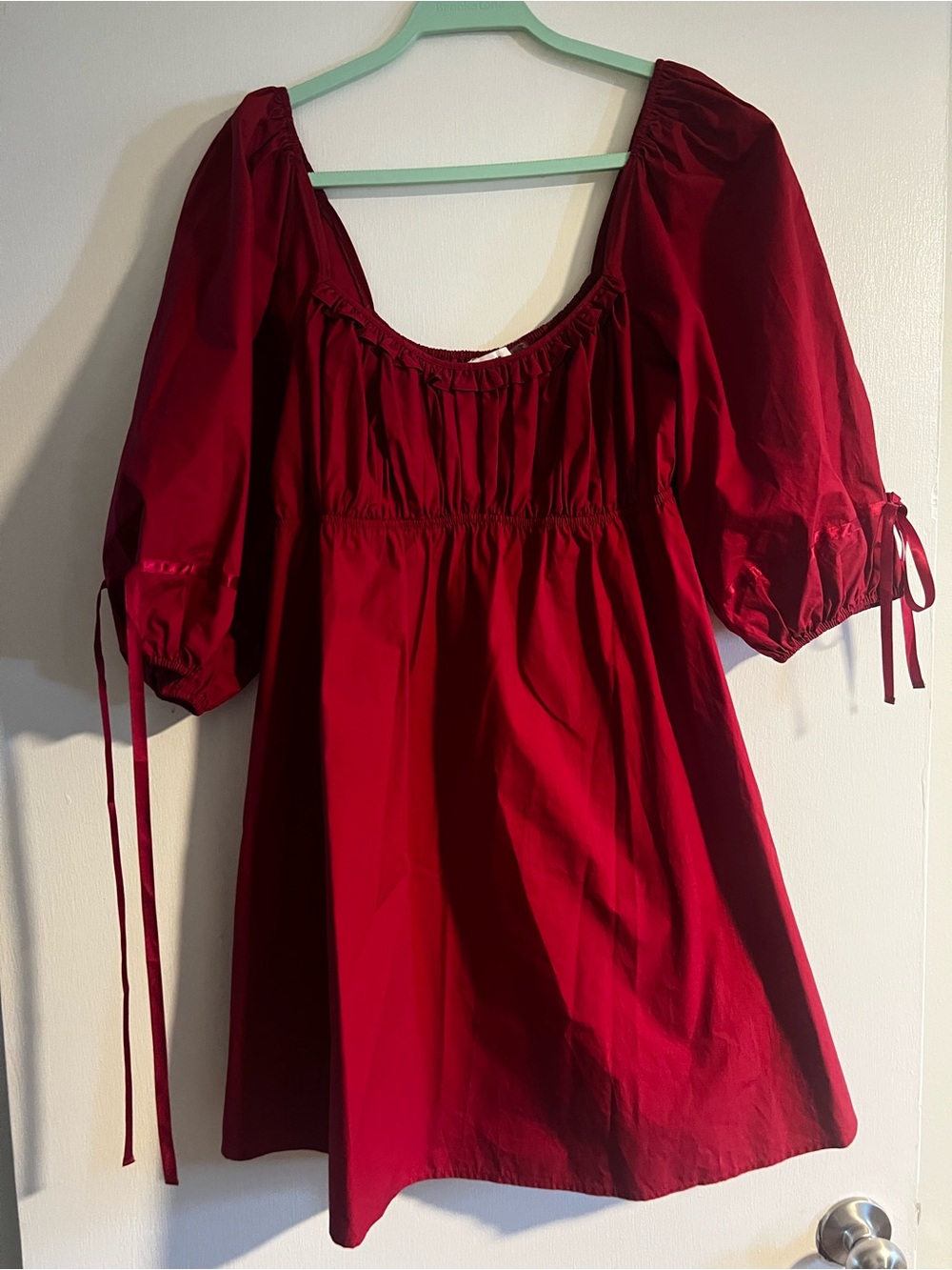 Women's Crimson Puff-Sleeve Mini Dress